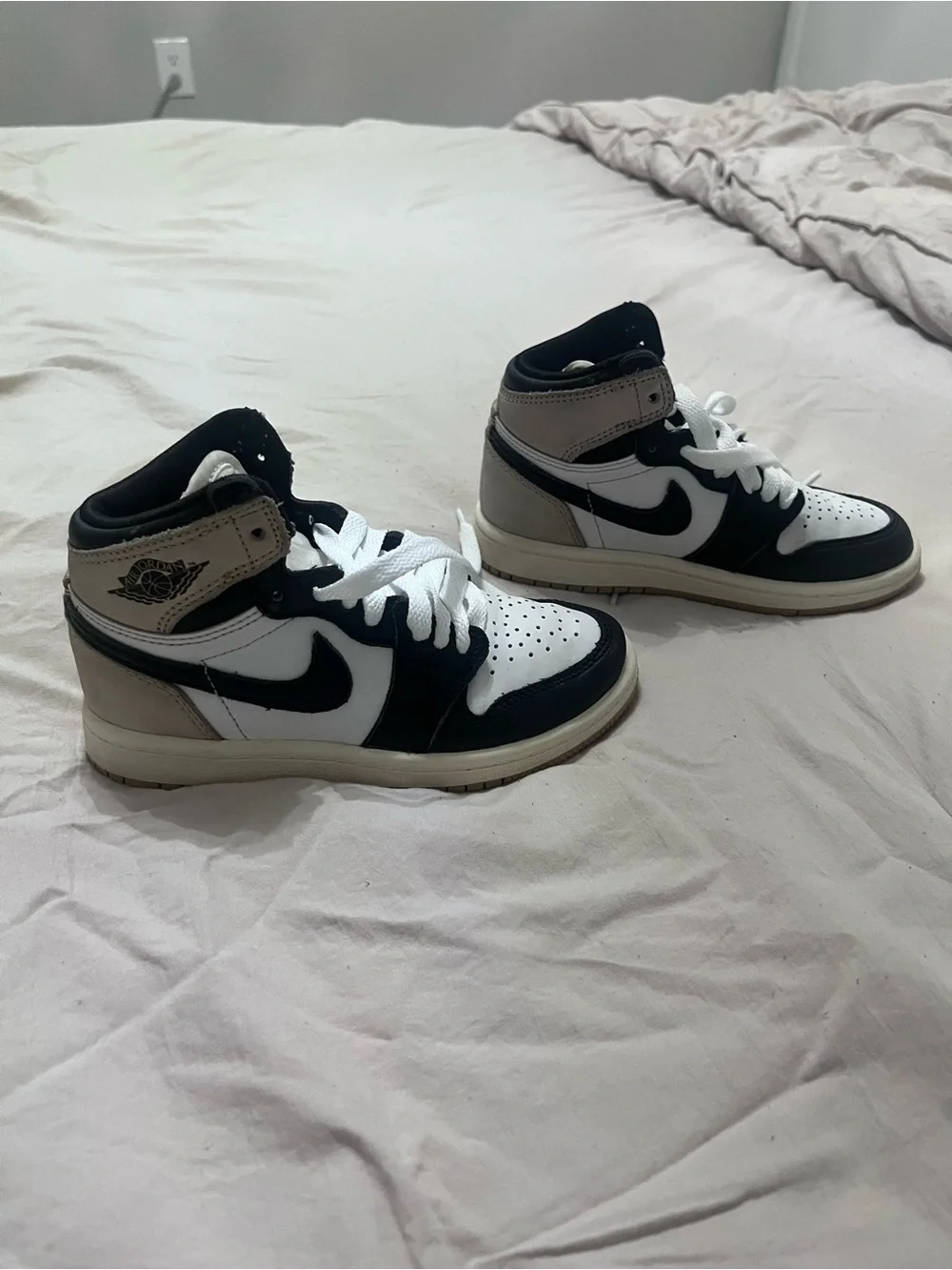 Nike High-Top Sneakers in Black, White & Taupe